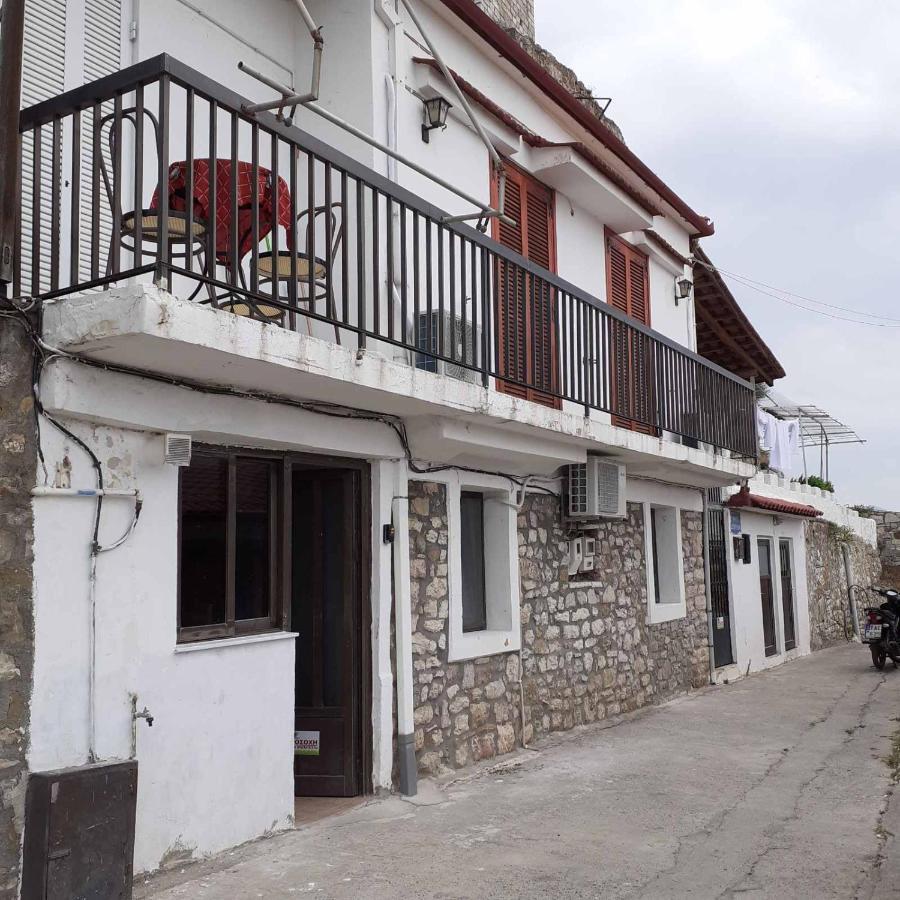 Stone Clock'S House Apartment Nafpaktos Екстериор снимка