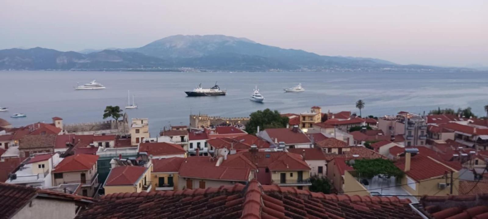 Stone Clock'S House Apartment Nafpaktos Екстериор снимка
