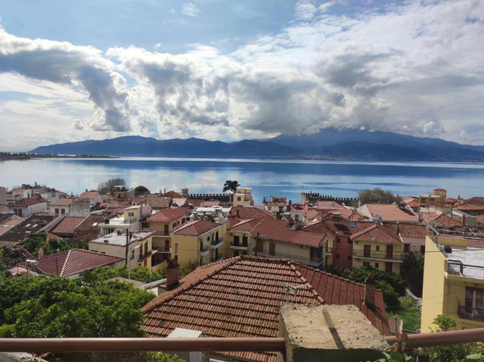 Stone Clock'S House Apartment Nafpaktos Екстериор снимка